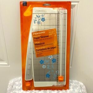 🆕Fiskars Portable Scrapbooking 12" Paper Trimmer w/Swing Out Arm - NIP